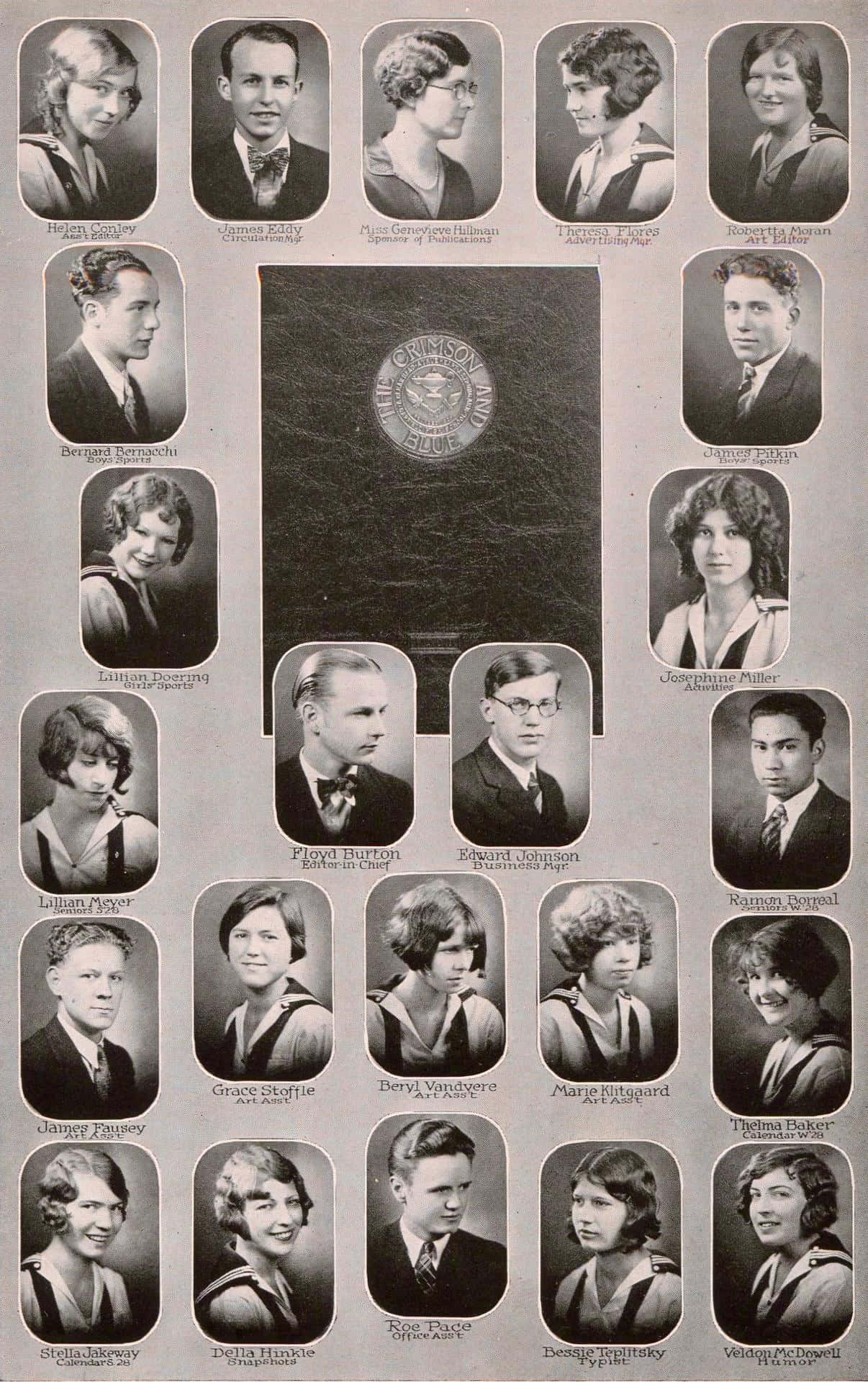 Senior Yearbook 桌布 壁紙 — 1930年代復古高中年鑑頁面，展示穿著正式服裝的學生之棕褐色調肖像，並印有姓名和角色。