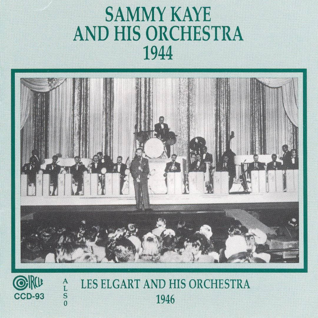 Album Cover 桌布 壁紙 — 1940年代復古黑白照片，Sammy Kaye 和他的樂團在一個帶有垂簾的大舞台上表演，下方有觀眾。