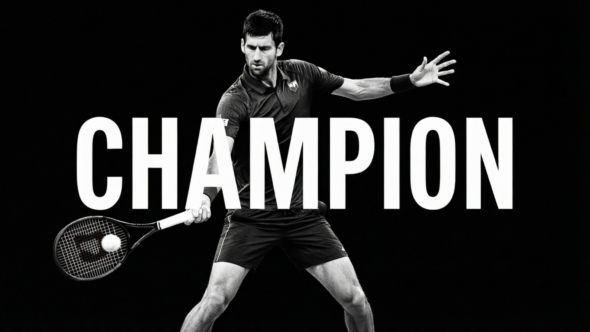 Champion Typography 壁紙 — 一張黑白動作照片，一名男性網球運動員在黑色背景上揮拍擊球，並覆蓋著粗體白色字母CHAMPION。