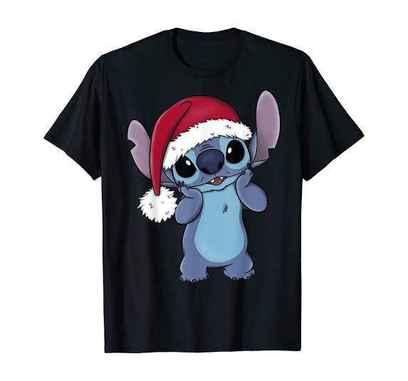 藍色外星人角色戴著紅色聖誕帽在黑色T恤上。 — Stitch 壁紙