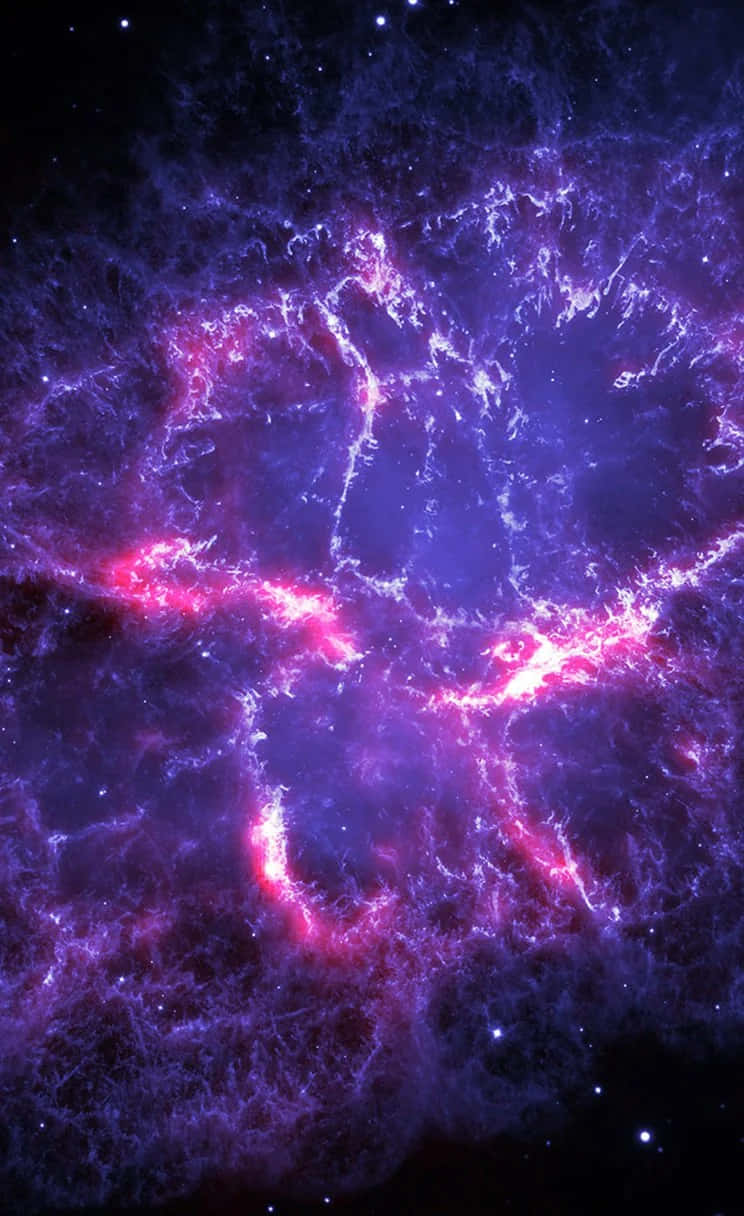  壁紙 — 一個宇宙星雲在佈滿星星的黑色虛空中旋轉，帶有電光粉紅和深紫色的氣體。