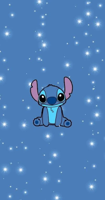 一個卡通外星人，有大眼睛，坐在星空夜空中。 — Stitch 壁紙