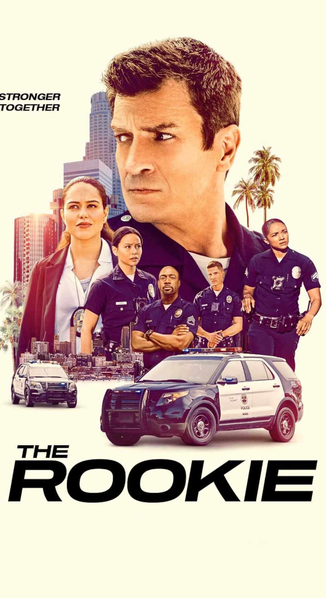  壁紙 — 《新人警察》的戲劇性海報，展示一名嚴肅的警察和他多元化的團隊，背景是陽光普照的城市景觀，有棕櫚樹和巡邏車。