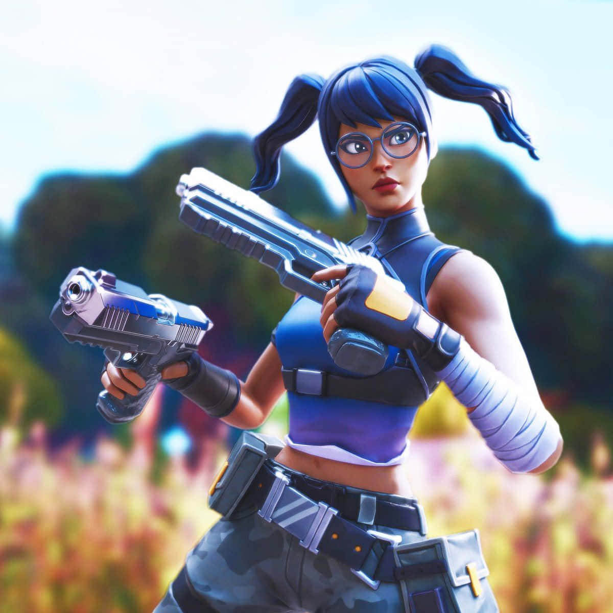 藍色雙馬尾和眼鏡的女玩家，在戶外手持兩把未來風格的槍。 — Fortnite 壁紙