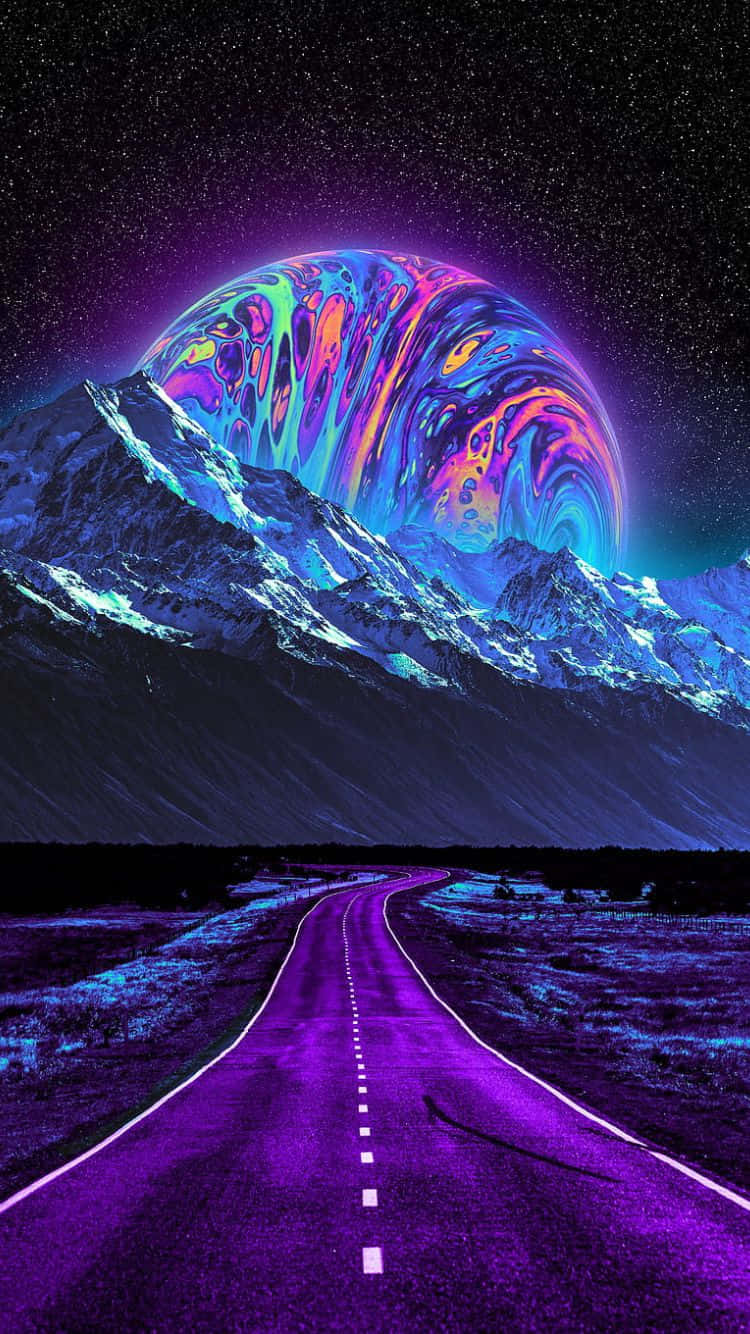  壁紙 — 一條發光的紫色道路蜿蜒通向山脈，下方是星空夜空中旋轉的霓虹星球。