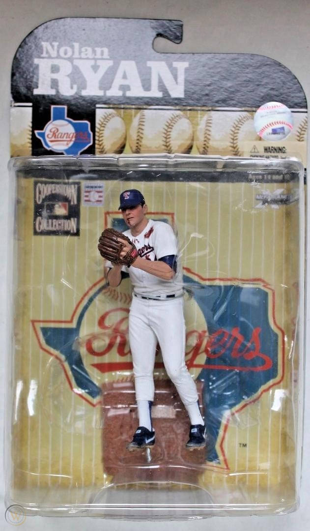 穿著德州遊騎兵隊球衣的 Nolan Ryan 棒球球員人偶（附包裝）。 — MLB 壁紙