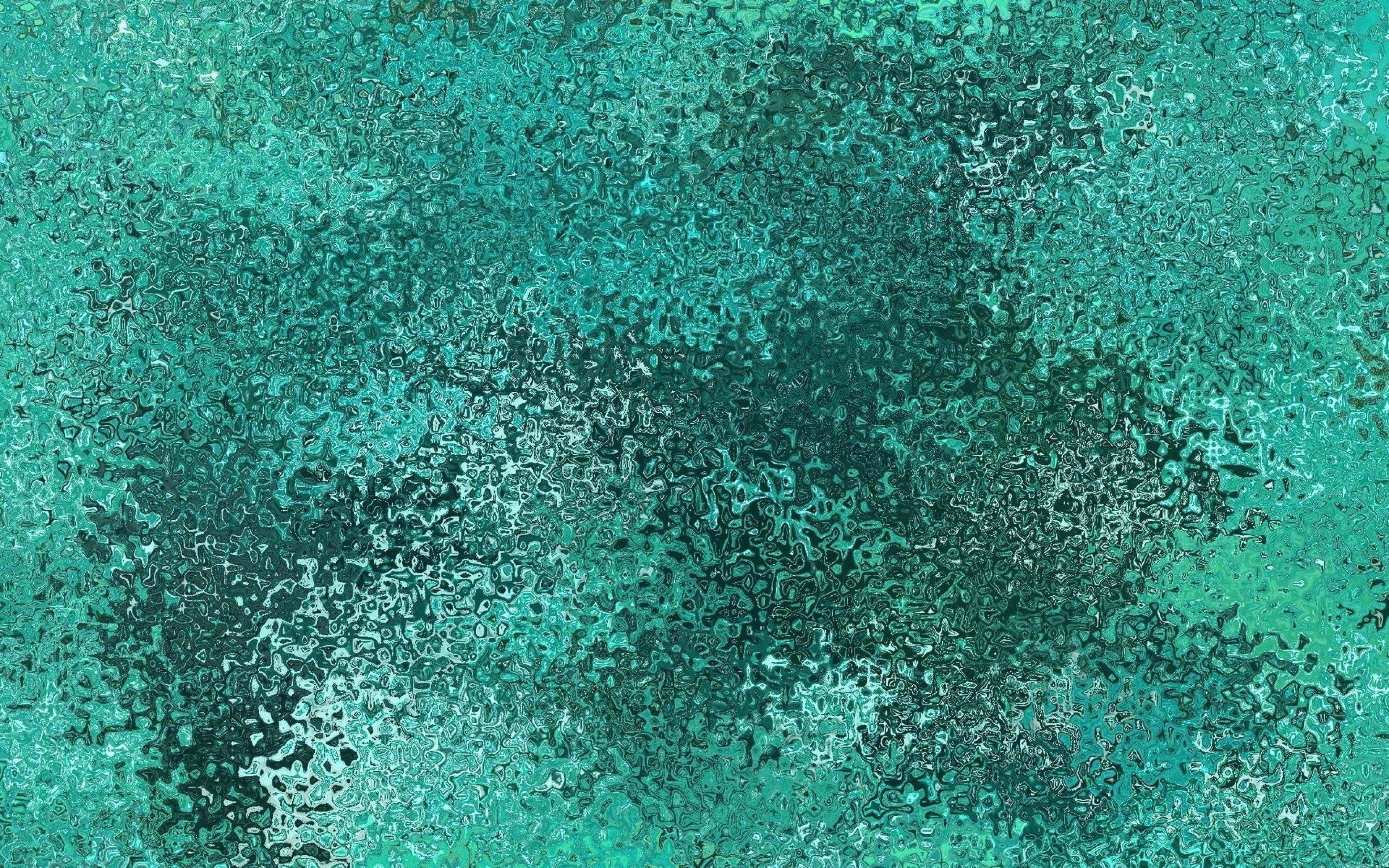 Teal Blue 桌布 壁紙 — 充滿活力的抽象紋理，帶有旋轉的藍綠色和深綠色，白色高光類似於破碎的玻璃或液體運動。