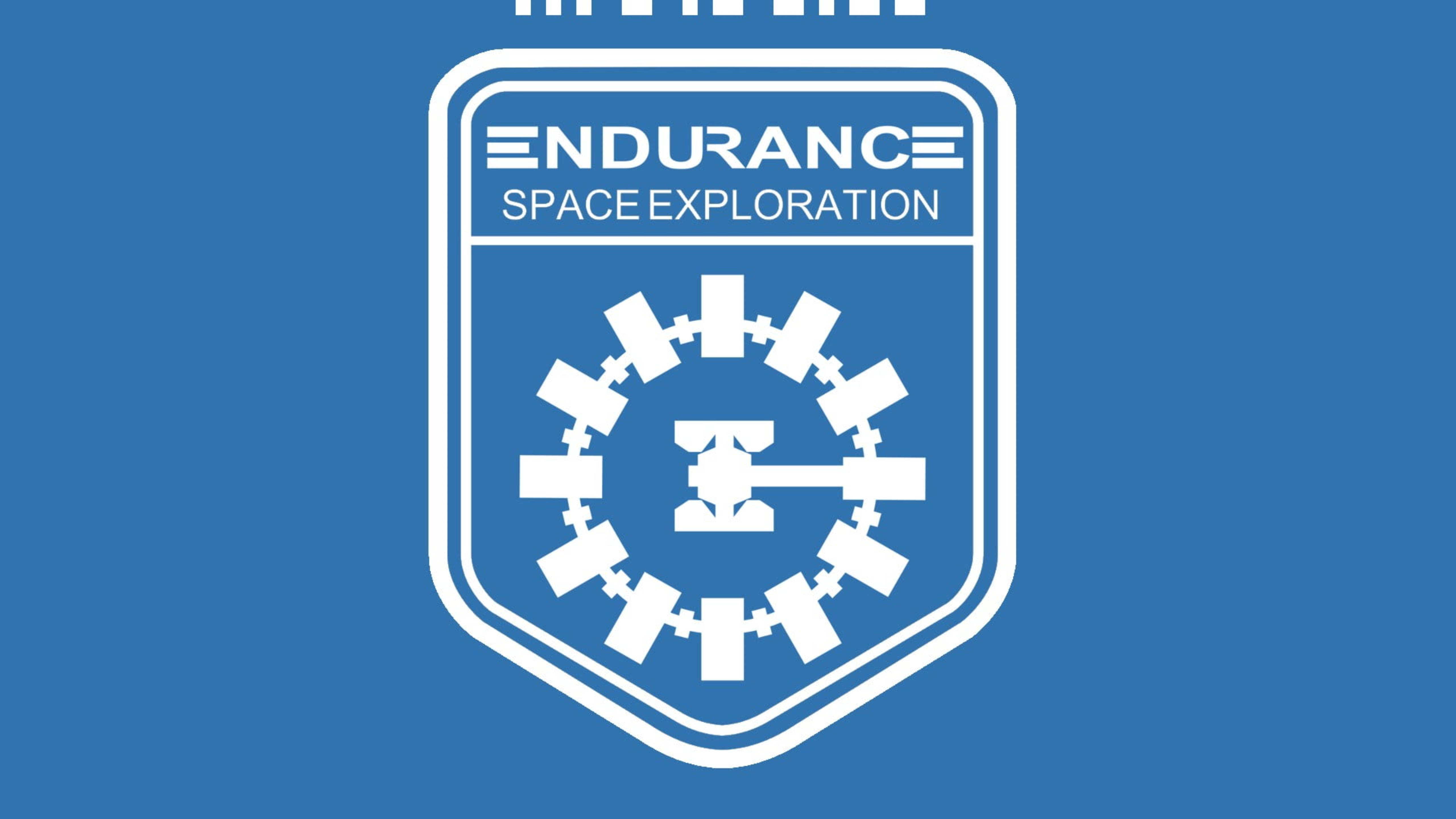 星際效應 桌布 壁紙 — Endurance Space Exploration 的白色盾牌標誌，在純藍色背景上設有太空站設計。