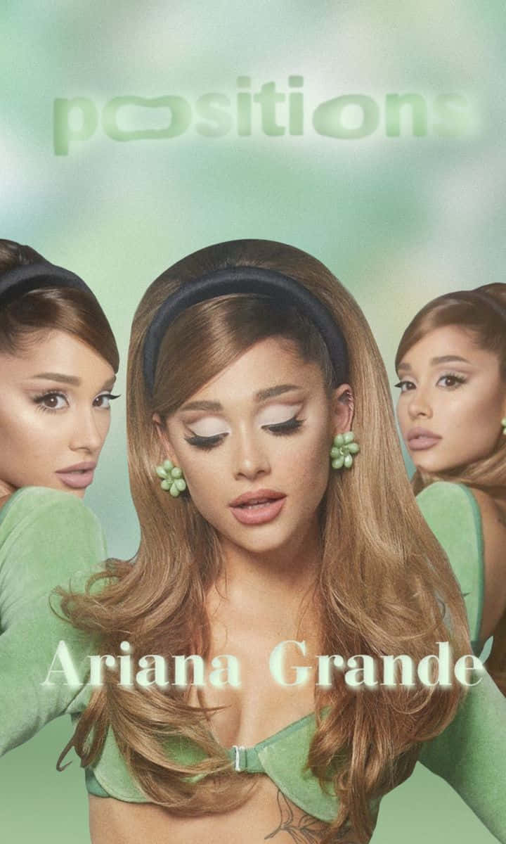  壁紙 — Ariana Grande 身穿柔和綠色服裝，搭配花卉耳環和頭帶，在朦朧的薄荷色背景中被自己的鏡像反射所環繞。