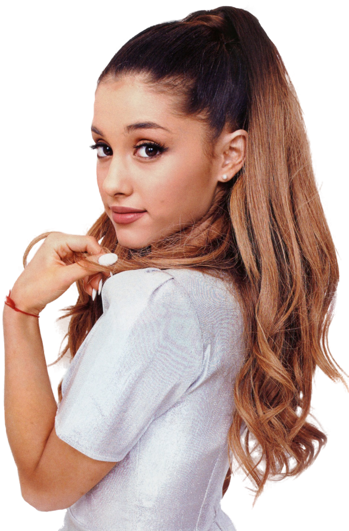 Ariana Grande Cute 桌布 壁紙 — Ariana Grande 長波浪頭髮紮成高馬尾，身穿白色上衣，回頭望。