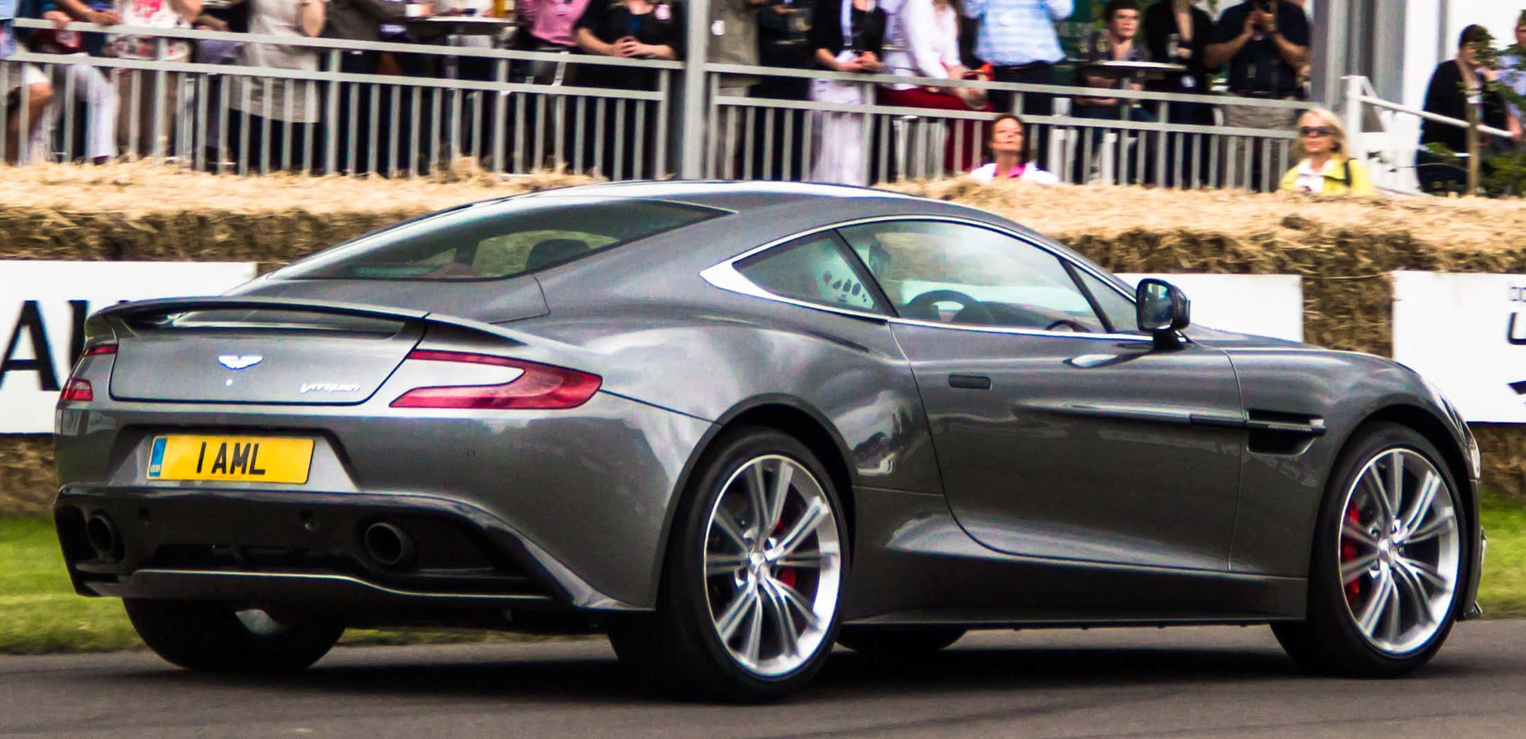 Aston Martin Vantage - 奧斯頓馬丁 Vantage - 奧斯頓馬丁 Vantage - a 壁紙