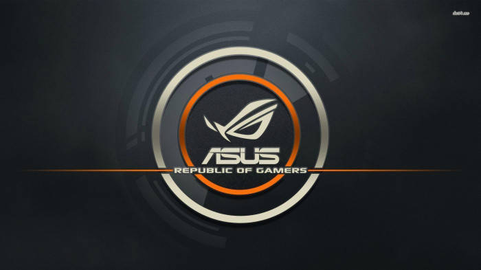 ASUS Republic of Gamers 標誌，橙色和銀色圓形設計，深色背景。