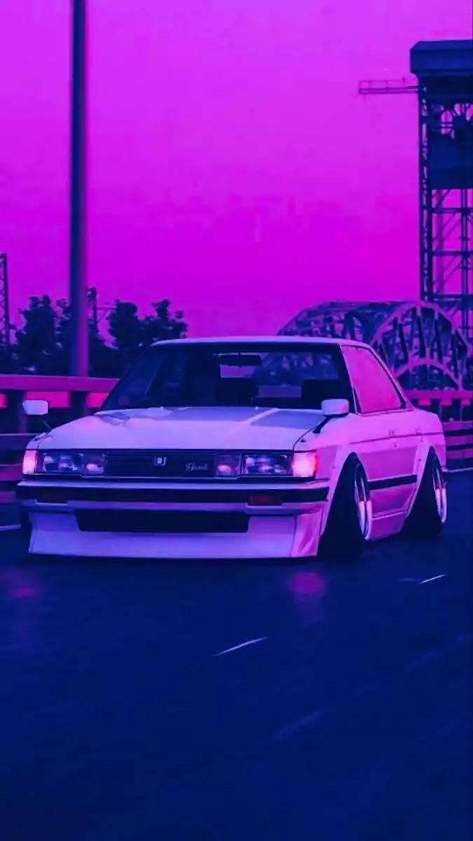 橋附近紫色暮光天空下降低懸吊的白色經典汽車。 — JDM風格 壁紙