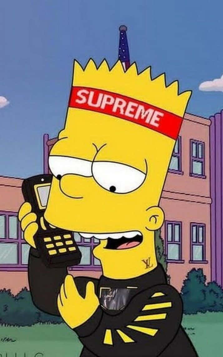 Simpsons Aesthetic 桌布 壁紙 — Bart Simpson 戴著 Supreme 帽和 LV 外套，用舊電話講話，皇冠上插著一把劍。