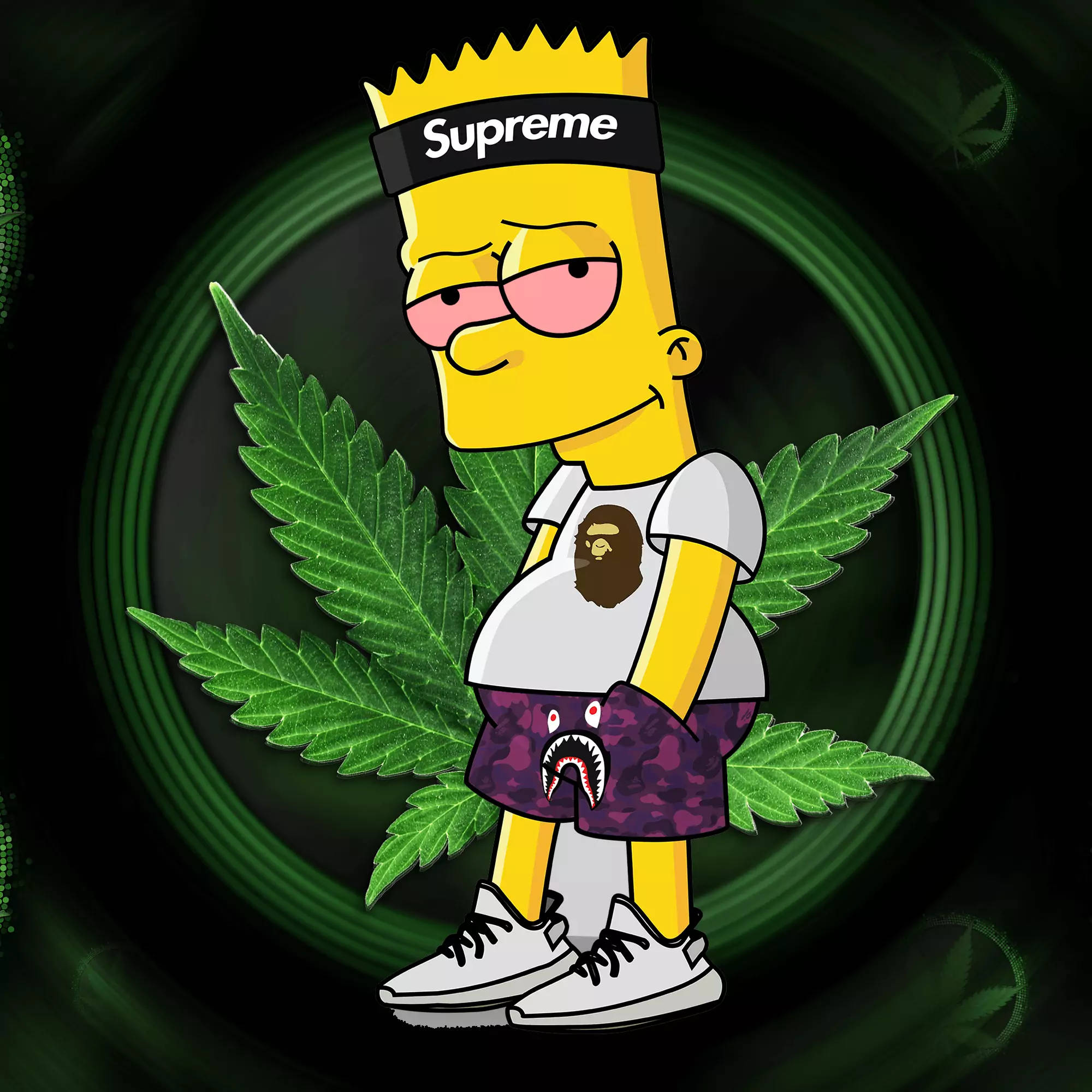 酷炫大麻 桌布 壁紙 — Bart Simpson 戴著 Supreme 頭帶和穿著 BAPE T 恤，自信地站在發光的綠色大麻葉之間，背景是黑暗旋轉的。