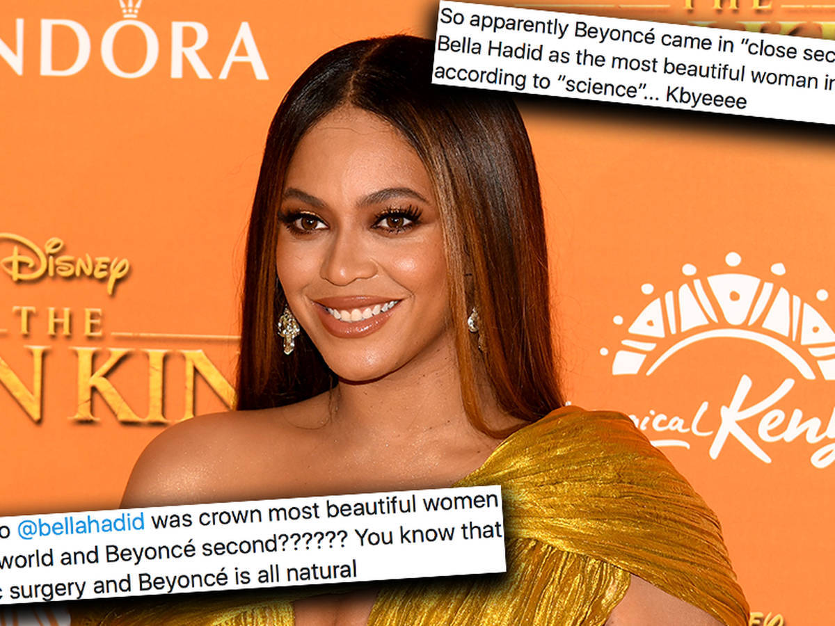 Entertainment 桌布 壁紙 — Beyoncé 在迪士尼活動中穿著金色禮服微笑，疊加了討論美貌排名的社交媒體文字。