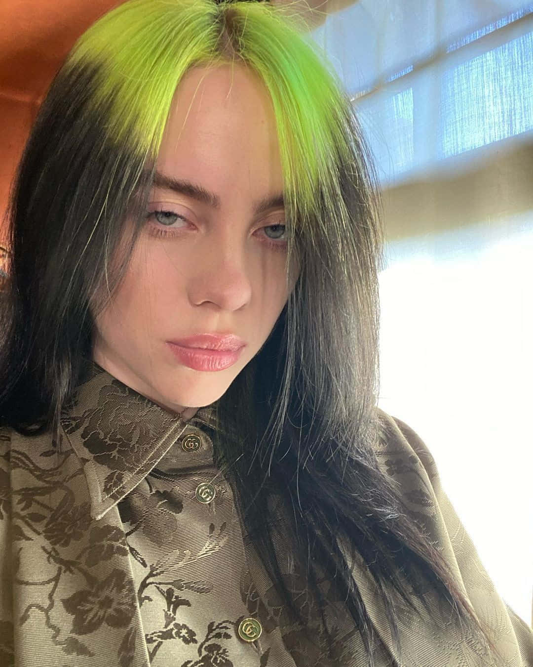 Billie Eilish 照片 — 怪奇比莉 GIF 壁紙