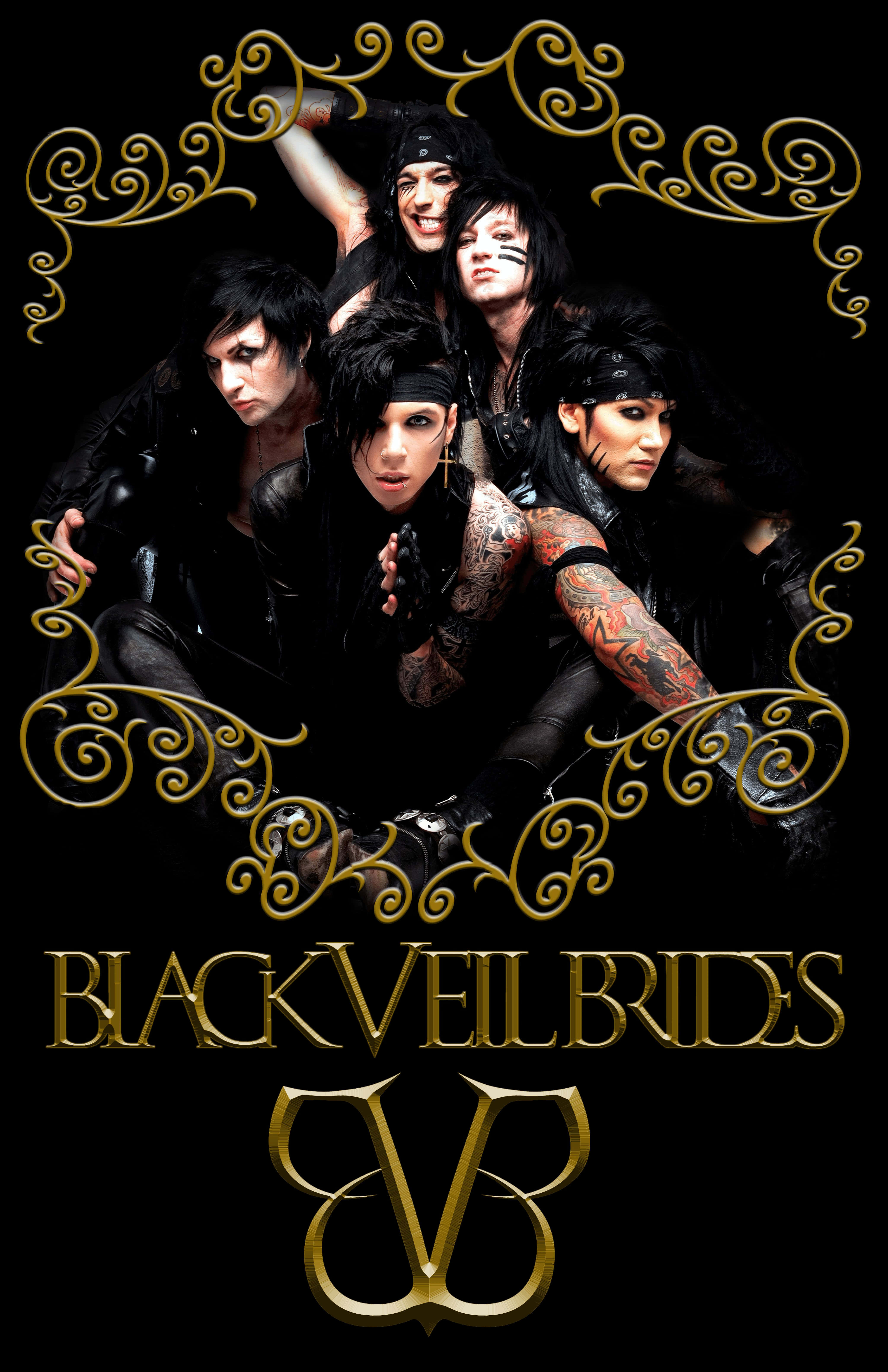 Black Veil Brides 的 Andy Biersack 壁紙 — 五位哥德搖滾樂團成員，帶有刺青和黑色妝容，在黑色背景前戲劇性地擺姿勢，背景由華麗的金色漩渦框住。