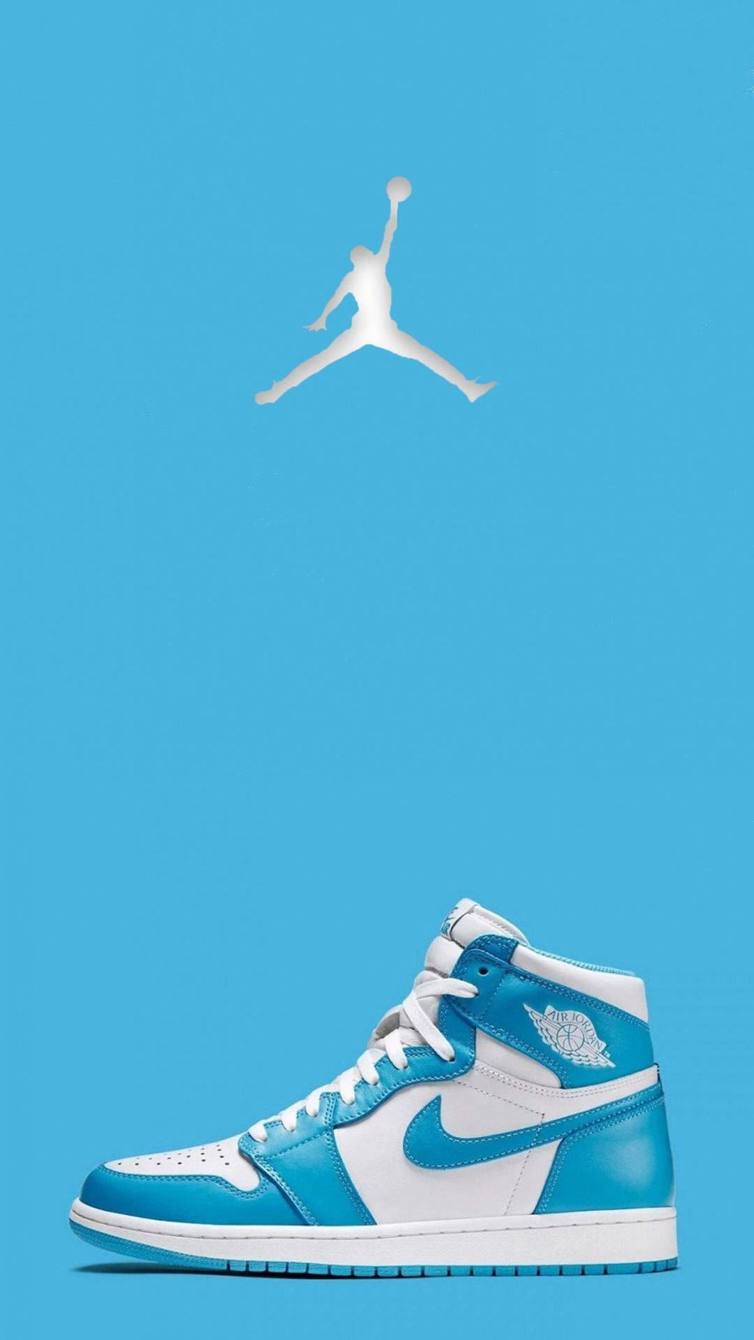 藍色背景上帶有Jumpman標誌的藍白Jordan 1運動鞋。 — Jordan Logo 壁紙
