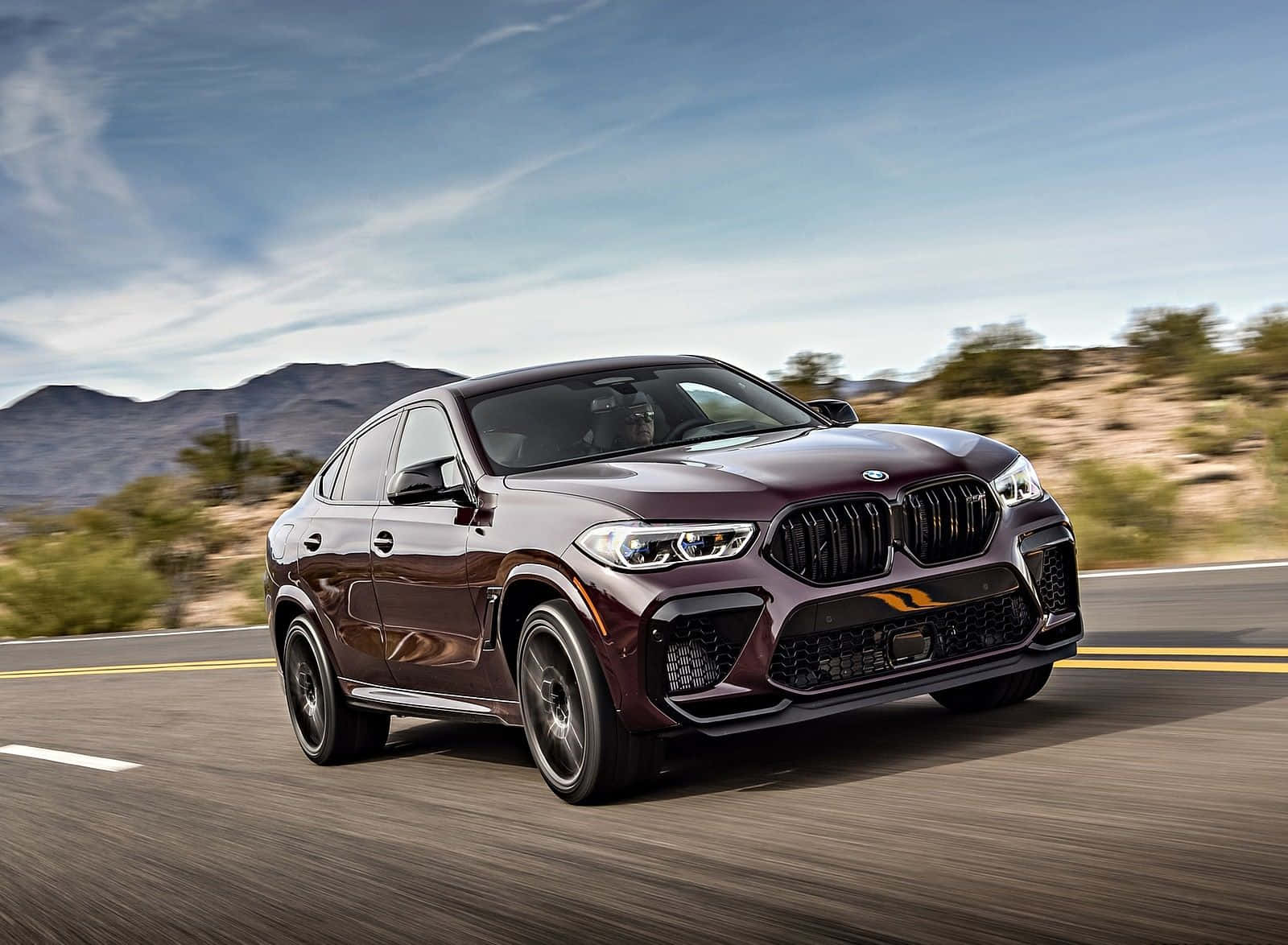 BMW X6 M xDrive M4 M Sport 壁紙