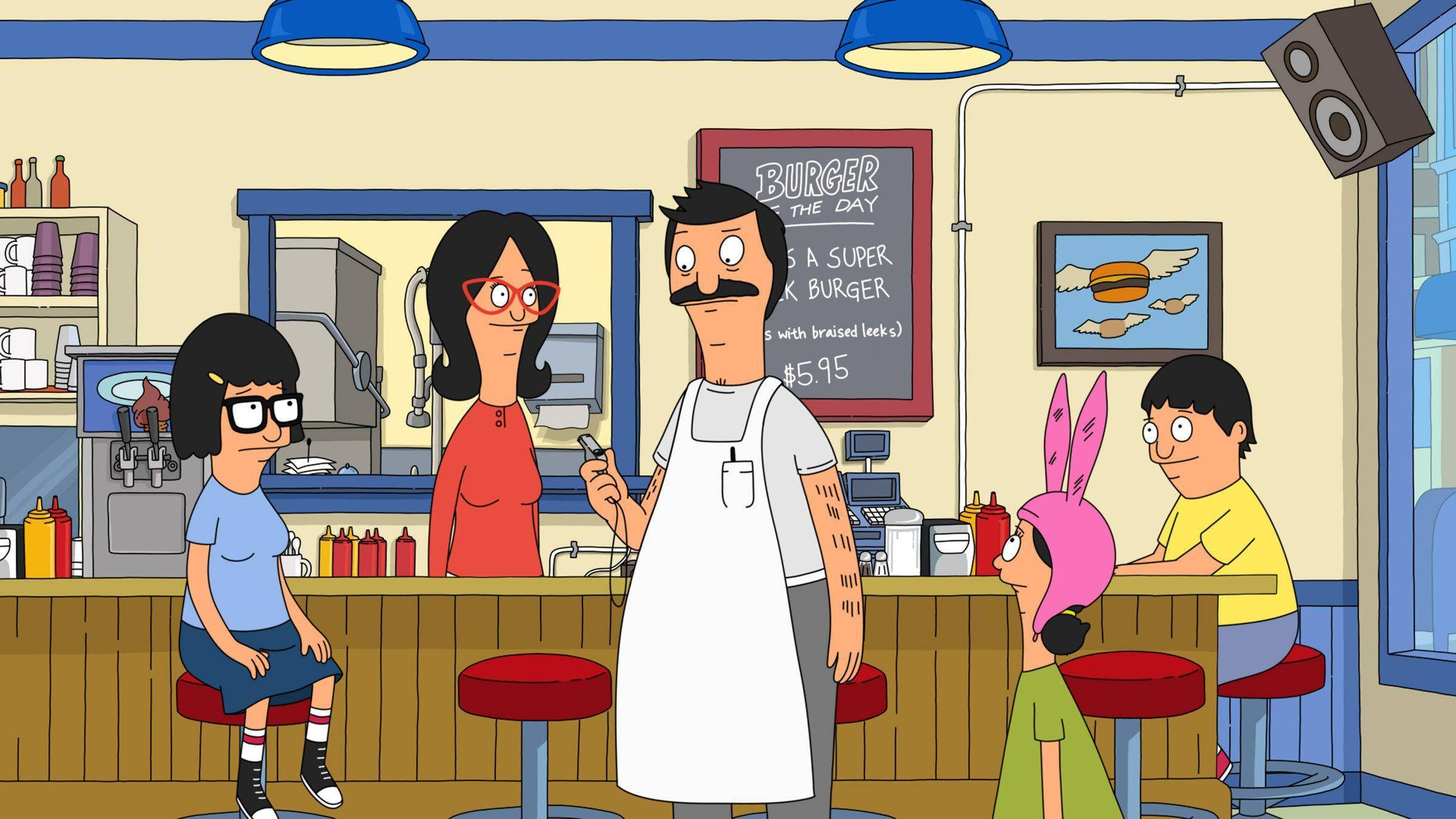 Family 桌布 壁紙 — Bob's Burgers 角色聚集在他們標誌性的餐廳，配有紅色凳子和藍色吊燈。