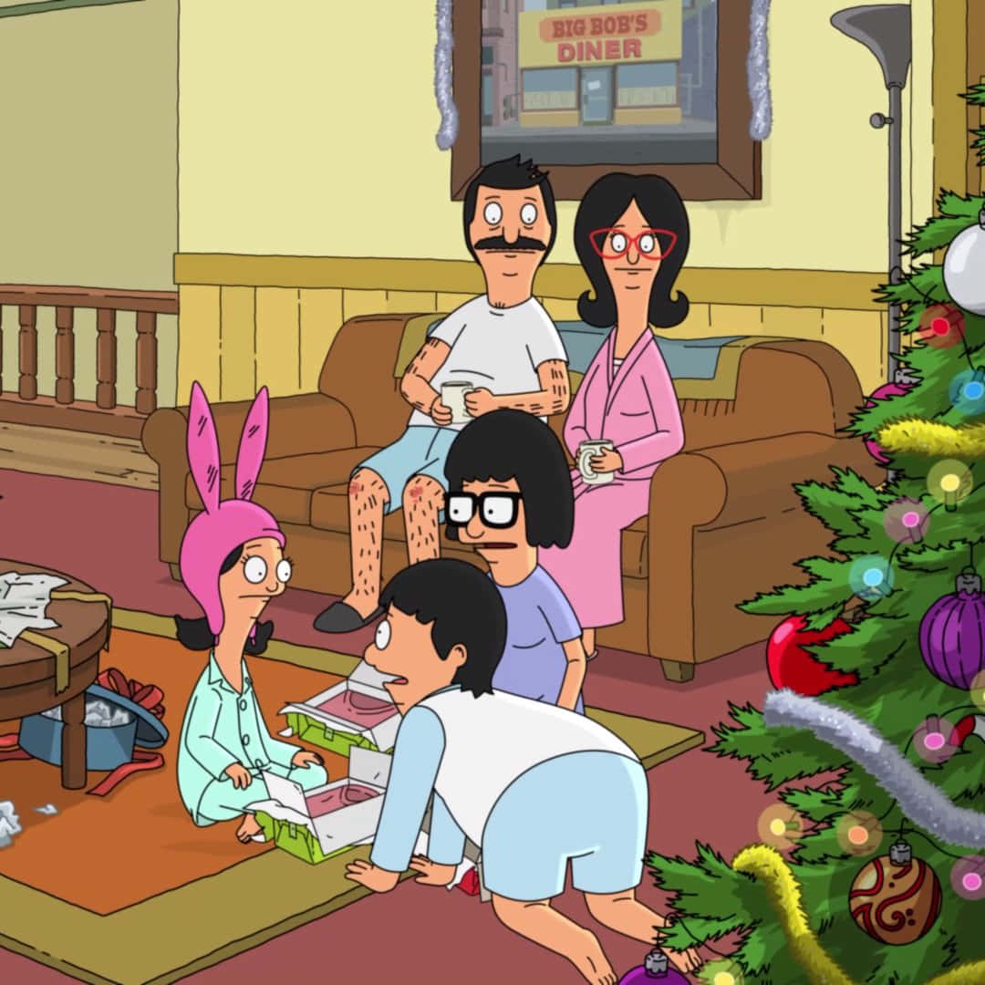 bob's burgers 桌布 壁紙 — Bob 的家人聚集在客廳過聖誕節，在裝飾好的聖誕樹旁打開禮物。