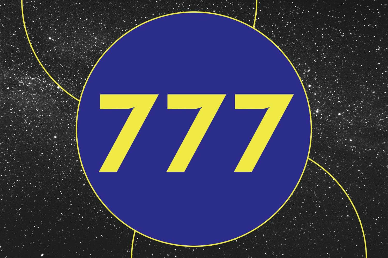  壁紙 — 在星際宇宙背景中，藍色圓圈內有粗體黃色777數字，並帶有金色弧線。