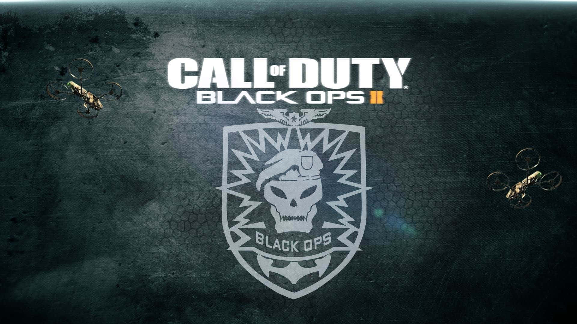 Call Of Duty Black Ops 桌布 壁紙 — Call of Duty Black Ops II 標誌，帶有骷髏標誌和無人機在深色紋理背景上飛行。