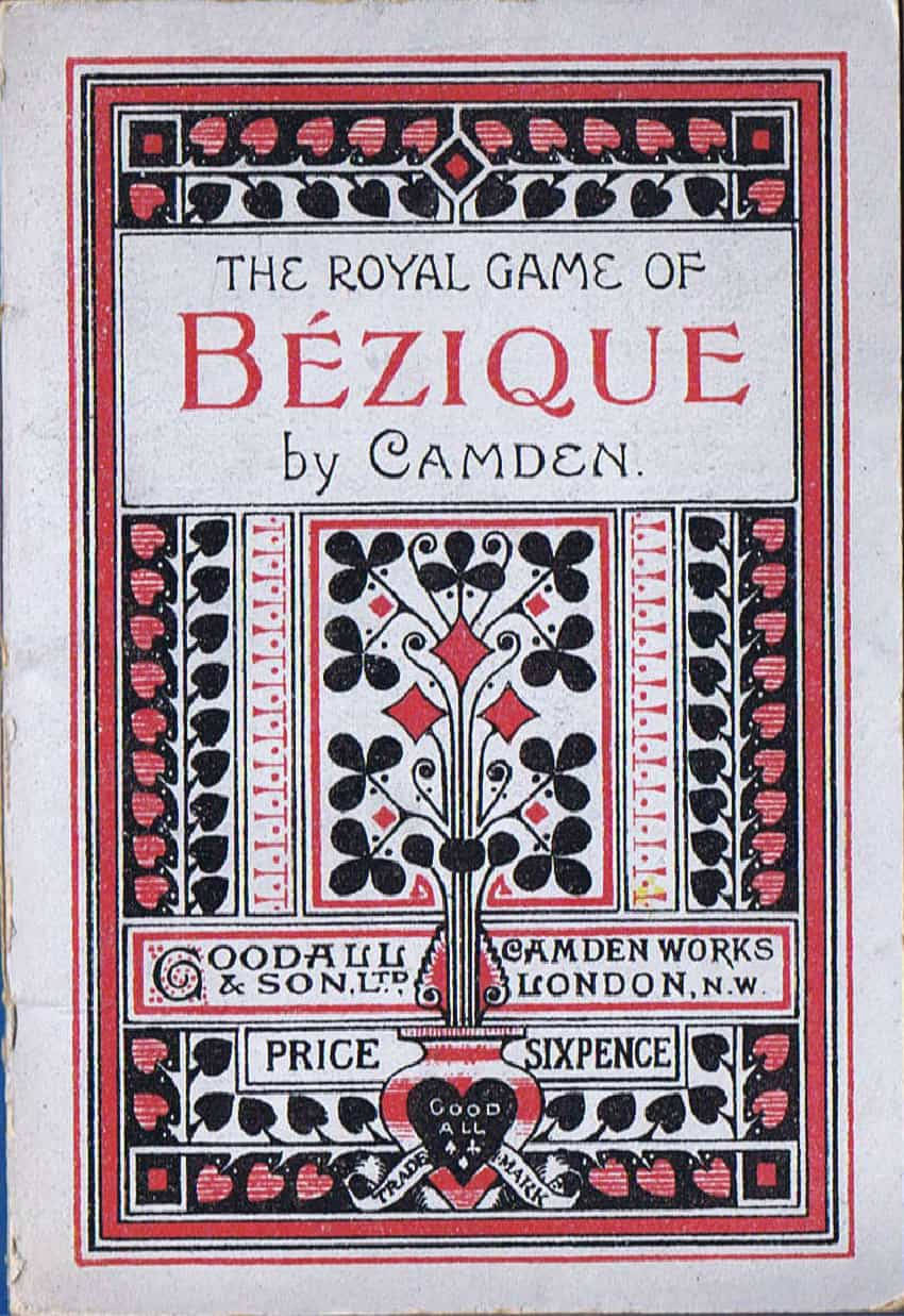 Playing Cards 桌布 壁紙 — Camden 的《The Royal Game of Bézique》復古書封，飾有華麗的紅、黑、白新藝術風格邊框和中央花卉圖案。
