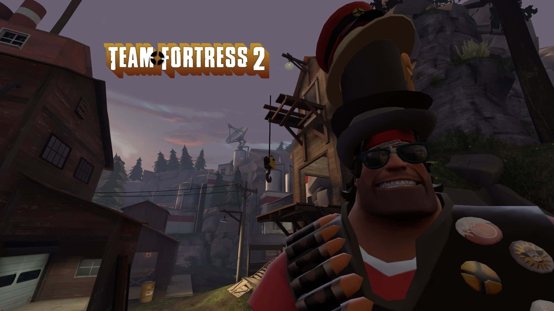 1920x1080 Tf2 桌布 壁紙 — Team Fortress 2 中一個開心的重武器角色，在黃昏時分站在一個質樸的村莊裡，伴隨著溫暖的夕陽餘暉。