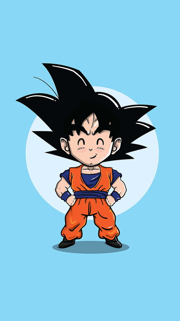 龍珠Z 桌布 壁紙 — Chibi Goku 自信地站立，身穿標誌性的橙色和藍色道服，背景是柔和的藍色，身後有白色圓形光暈。