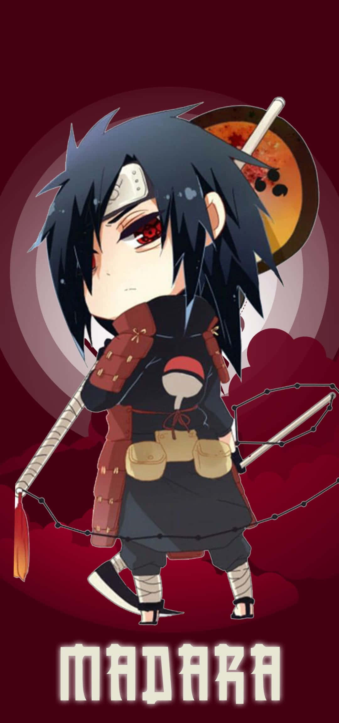 宇智波斑 桌布 壁紙 — Chibi 動漫角色宇智波斑，紅眼黑髮，手持武器，站在深紅色背景前。