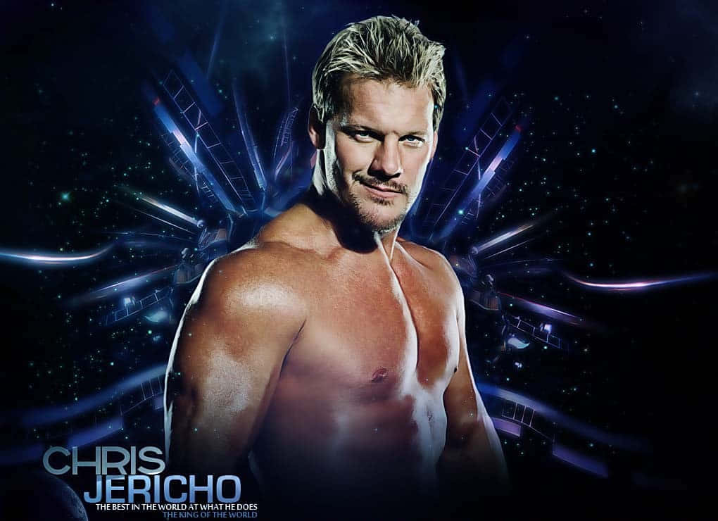 WWE 桌布 壁紙 — Chris Jericho 赤裸上身，帶著自信的笑容，站在由發光藍色能量和星星組成的宇宙背景前。