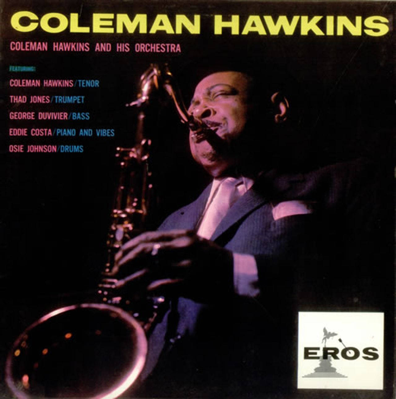 band 桌布 壁紙 — Coleman Hawkins 在復古爵士專輯封面上，在戲劇性的紫色燈光下熱情地演奏次中音薩克斯風。