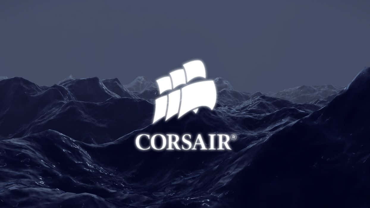 海盜船 桌布 壁紙 — Corsair 標誌在暮色天空下的黑暗山景中發出白色光芒。