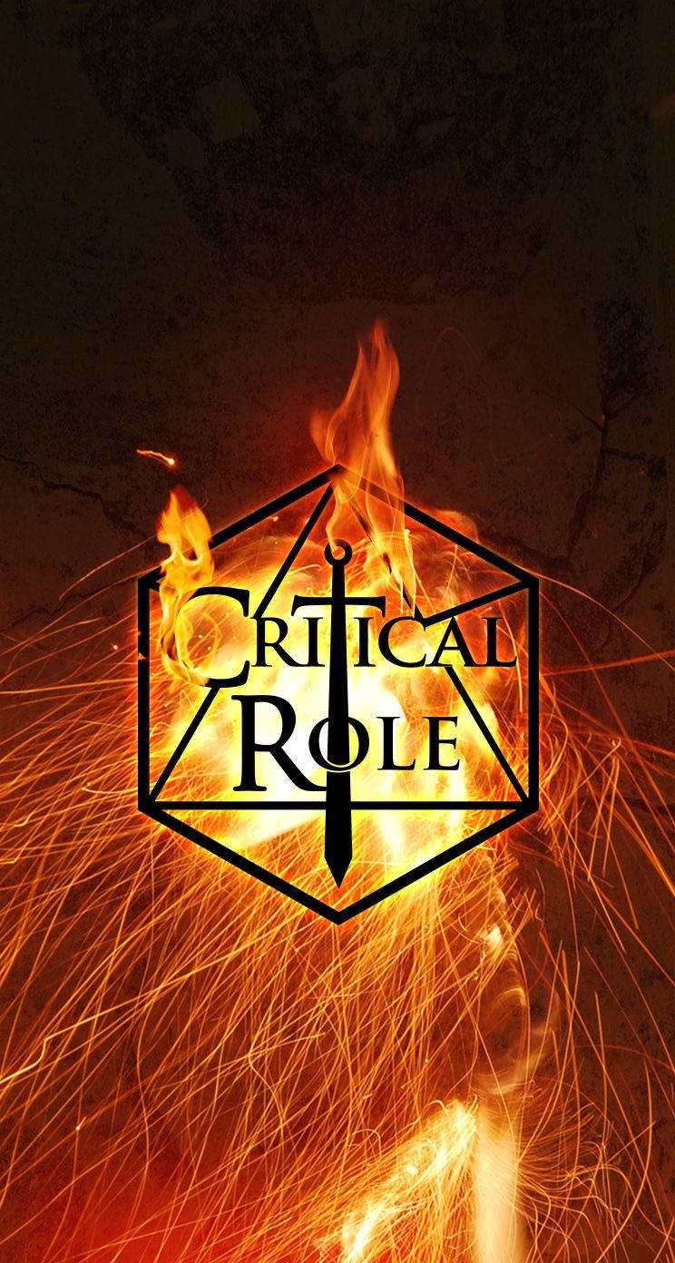 Role 桌布 壁紙 — Critical Role 的火焰六邊形標誌在黑暗背景上明亮地燃燒，伴隨著發光的餘燼和火花。