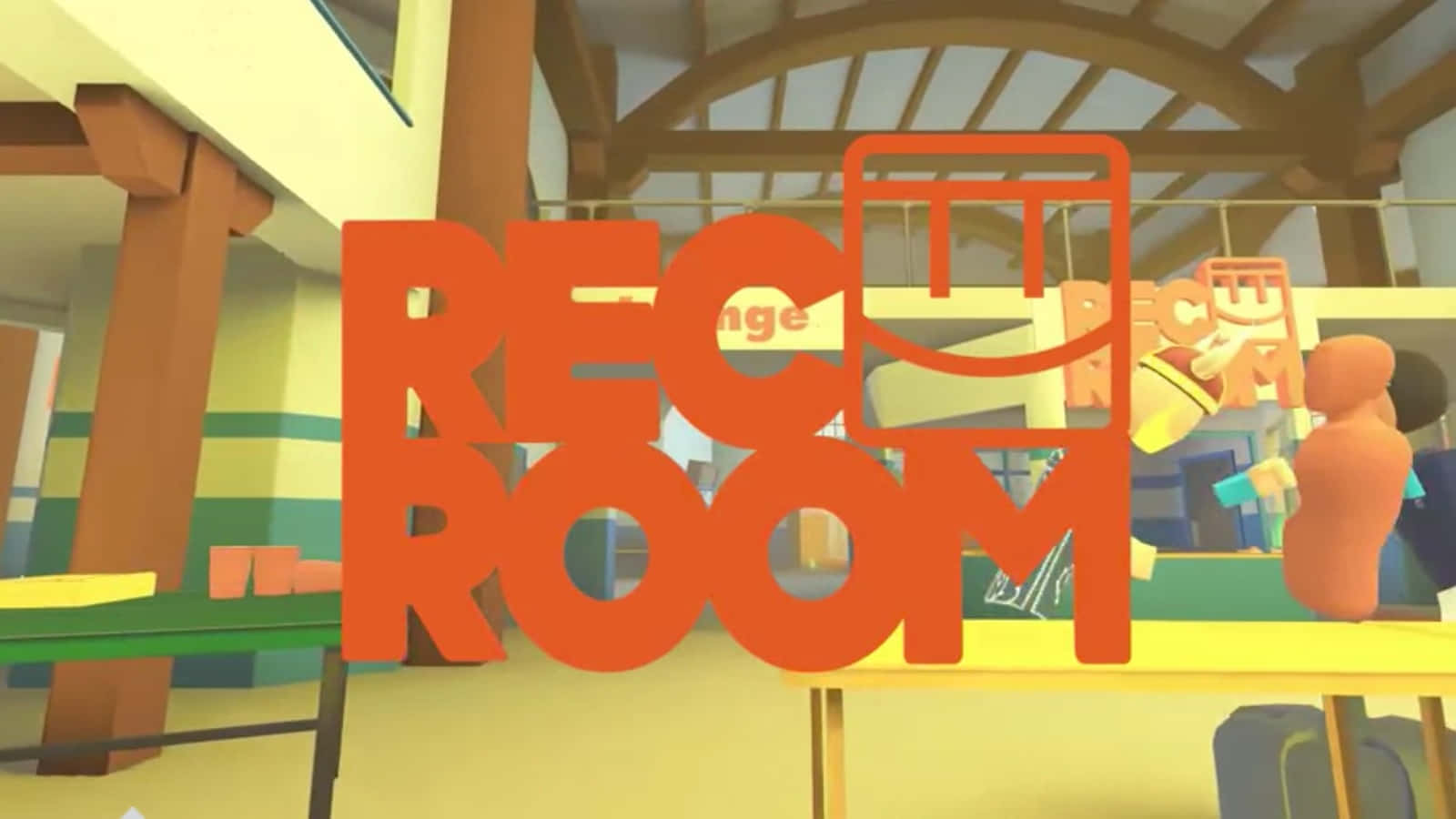  壁紙 — 大膽的橙色 'REC ROOM' 標誌主導了一個明亮的卡通風格遊戲大廳，其中有方塊角色和色彩繽紛的家具。