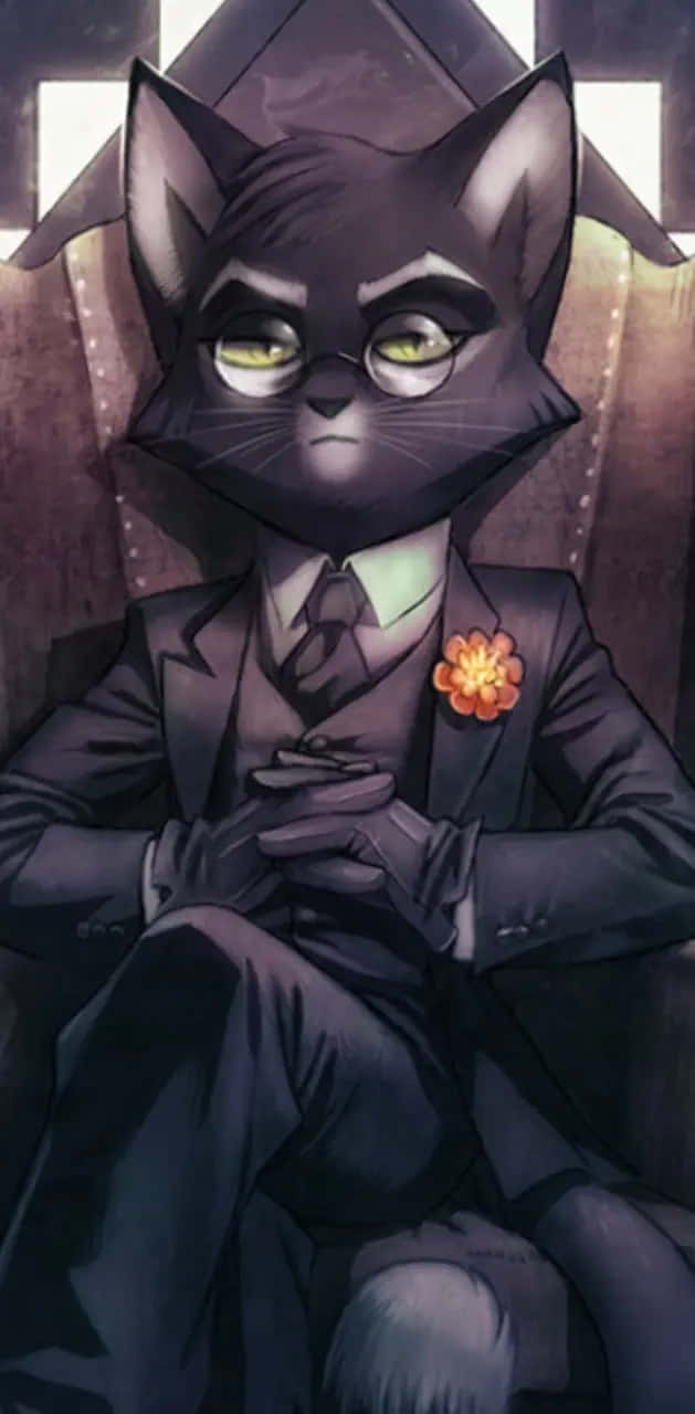  壁紙 — 一隻深色毛髮的擬人化貓咪穿著正式西裝，威嚴地坐著，擁有發光的綠色眼睛，翻領上別著一朵橙色花。