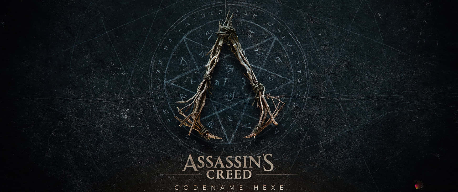 Assassin's Creed Codename Hexe 標誌，根部形成倒三角形覆蓋在五角星之上。 — 3440X1440 壁紙