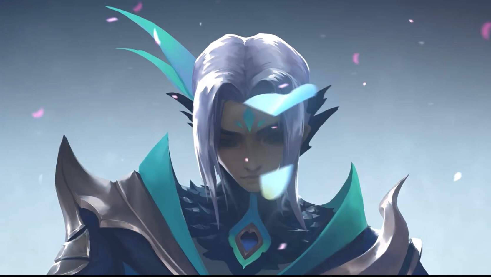 電玩遊戲 桌布 壁紙 — 一位銀髮、身穿青綠色盔甲的數位藝術奇幻戰士，在粉紅色花瓣飄落時莊嚴地站立。
