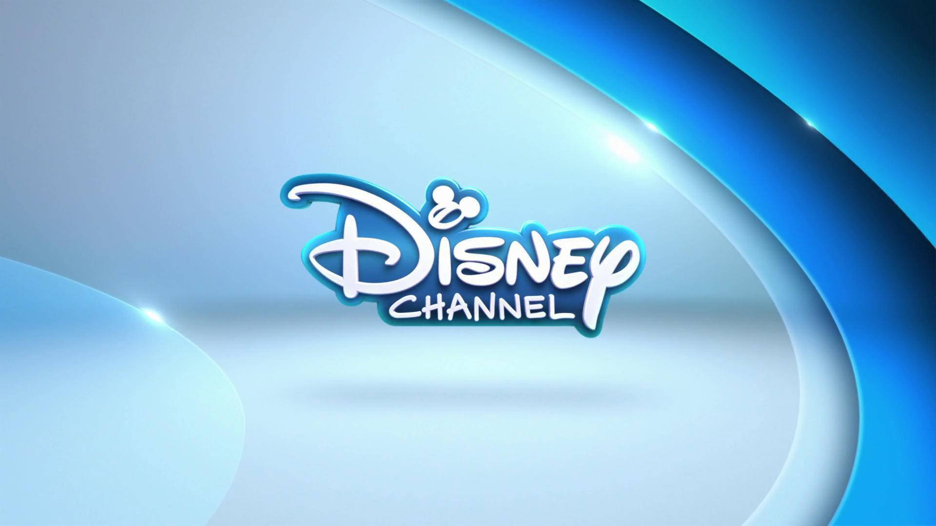 迪士尼頻道 桌布 壁紙 — Disney Channel 標誌在光滑彎曲的背景上閃耀著鮮豔的藍色，帶有發光的高光。