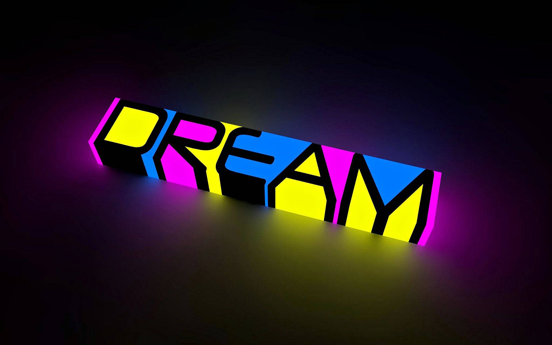 3D 桌布 壁紙 — 「DREAM」這個字在深色背景上用粗體的霓虹黃、粉紅和藍色字母發光，投射出充滿活力的光。