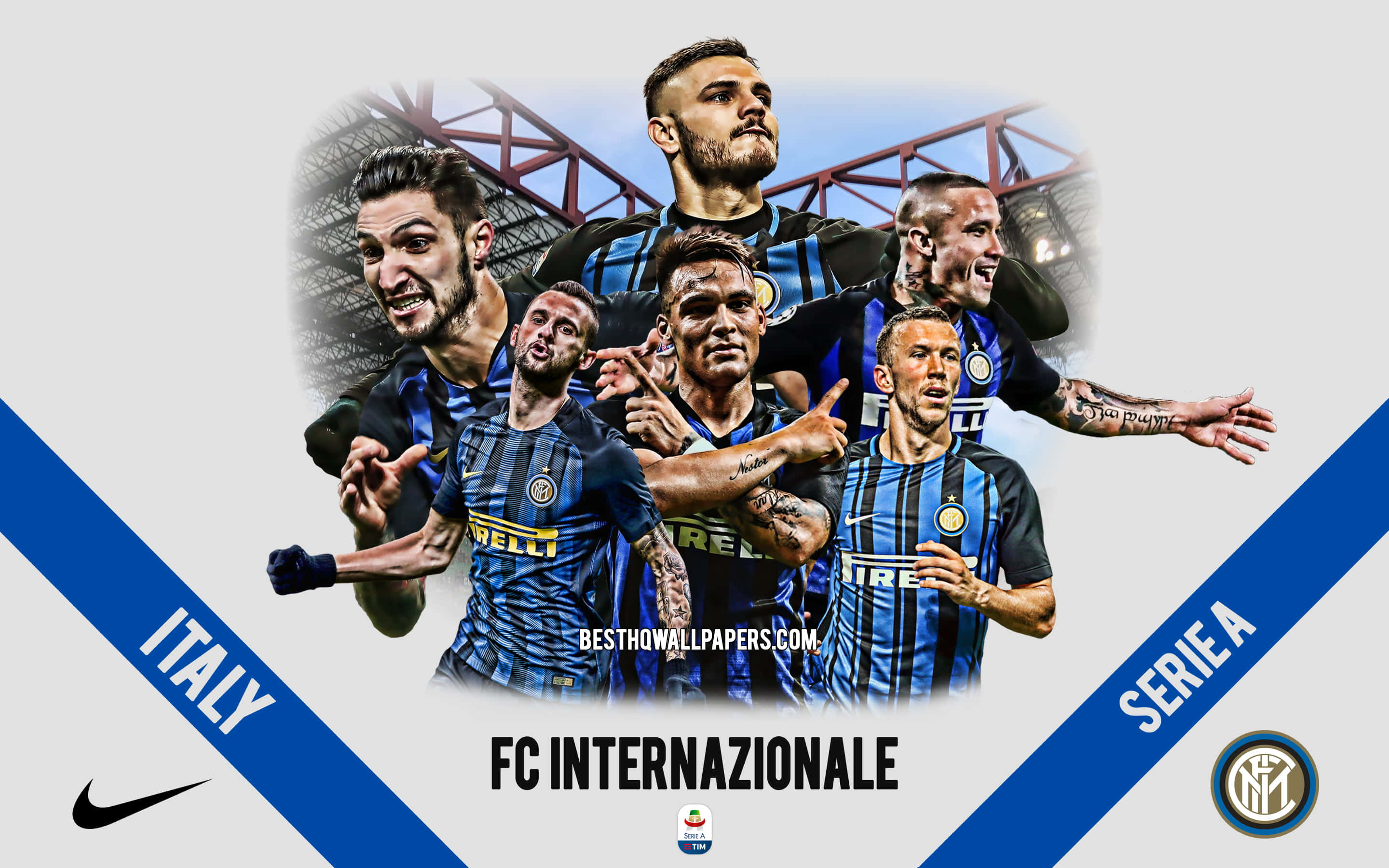 Inter Milan 桌布 壁紙 — FC Internazionale 足球員身穿藍黑條紋球衣在球場上慶祝的動態拼貼畫。