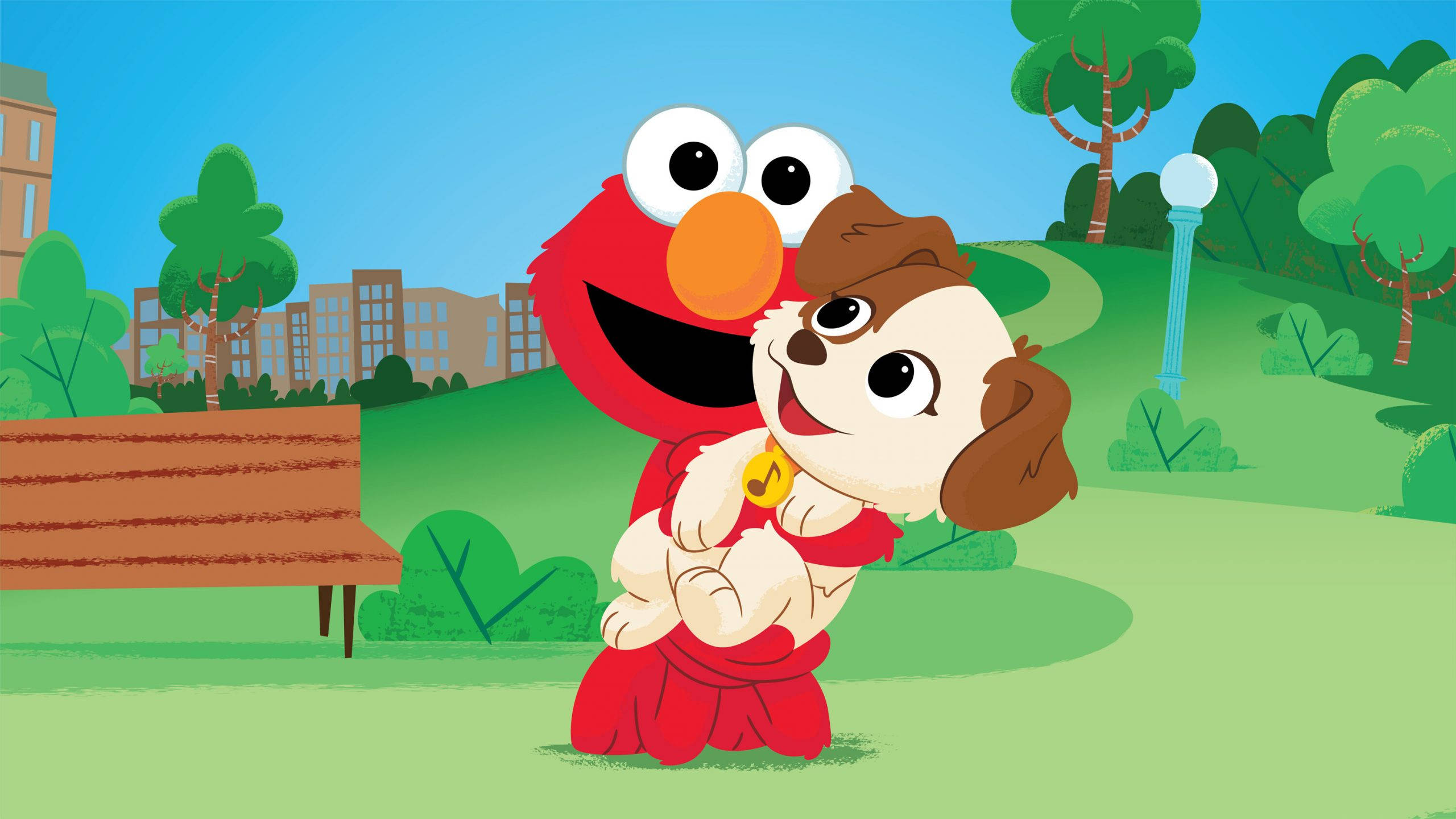 Elmo 桌布 壁紙 — Elmo 在陽光明媚的公園裡擁抱一隻快樂的小狗，公園裡有綠草、樹木和長椅，天空清澈湛藍。