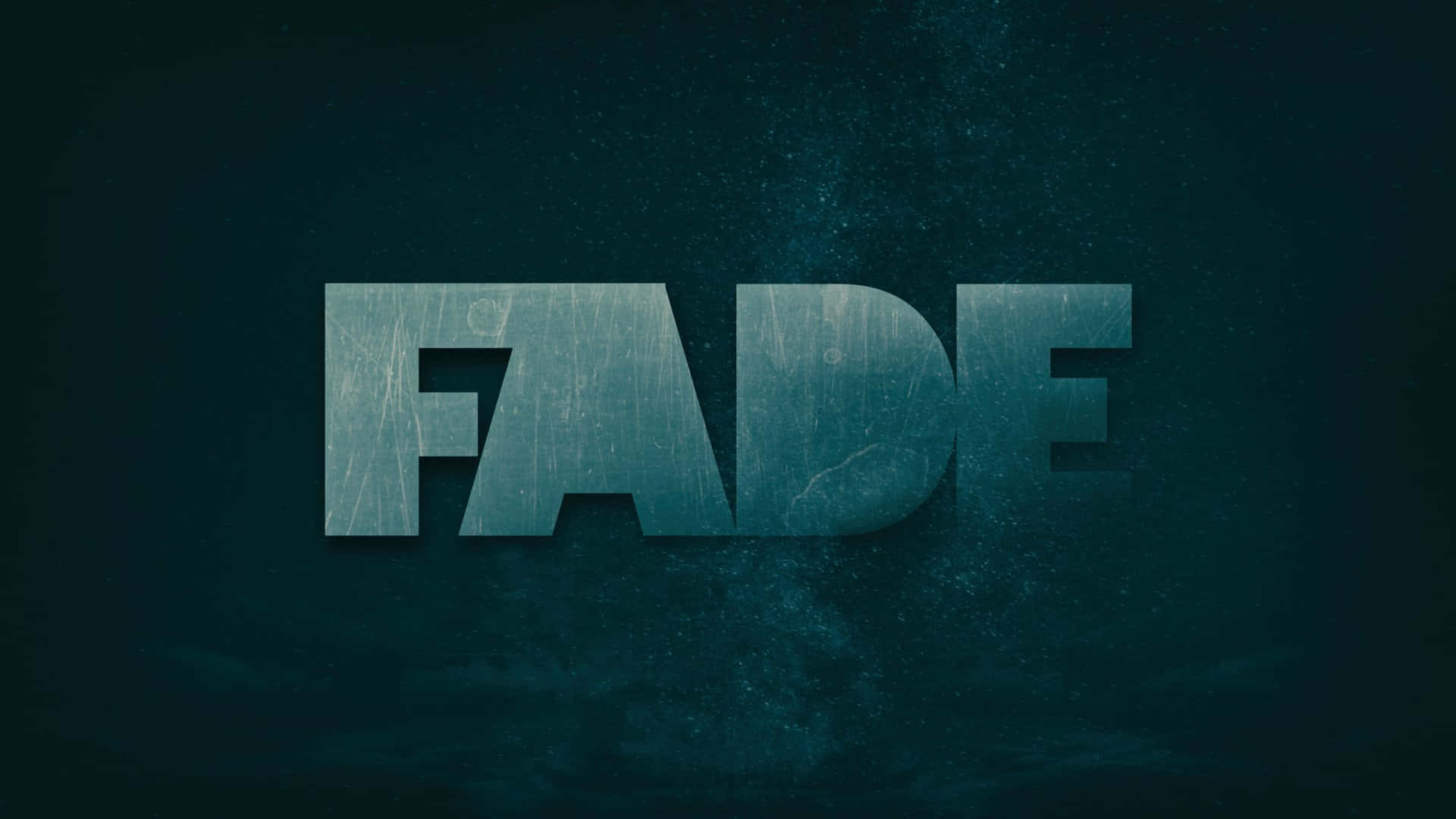 Faded 桌布 壁紙 — 「FADE」這個字以風化的青綠色字母從帶有浮游粒子的深色紋理背景中浮現。