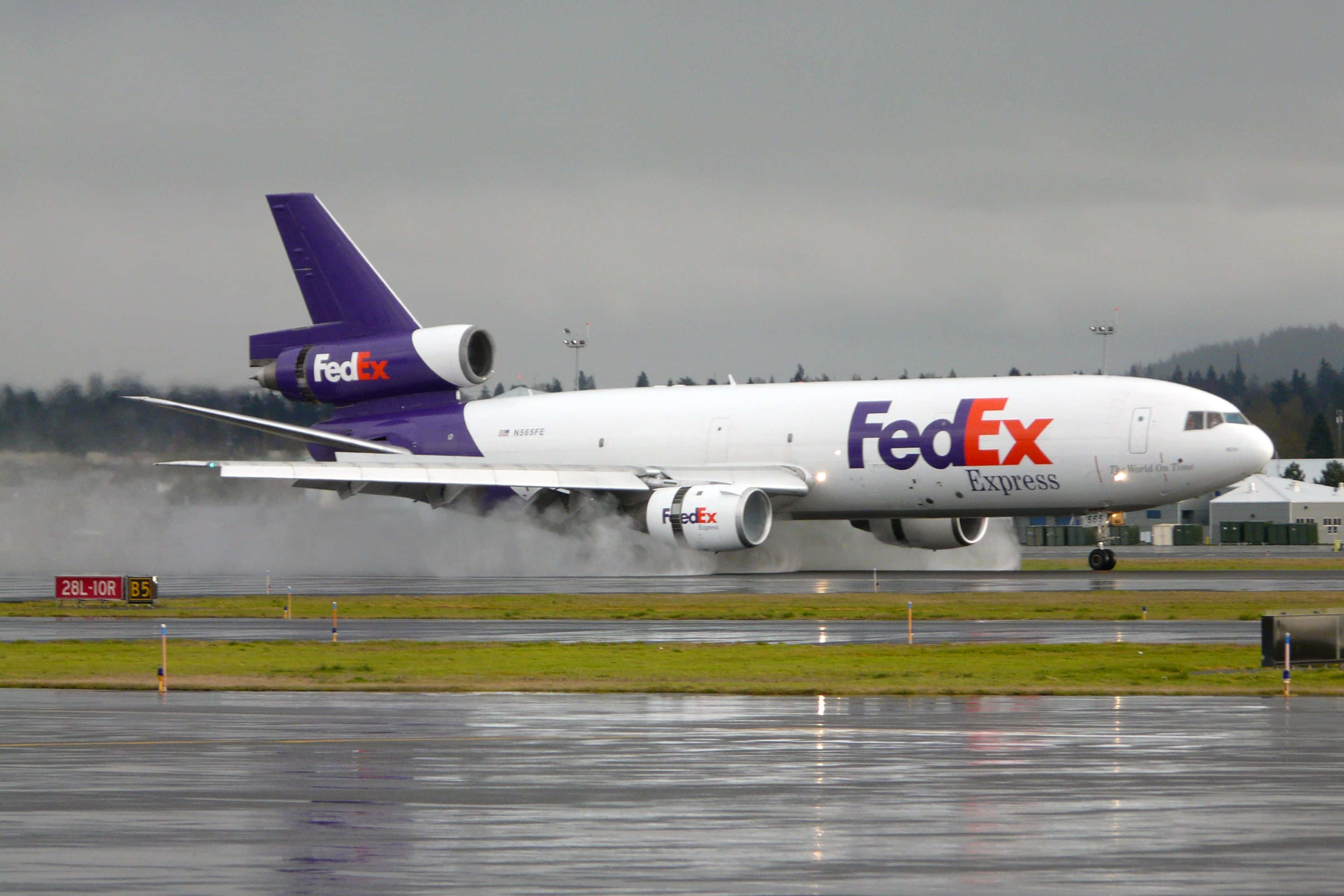 Fedex 背景 壁紙