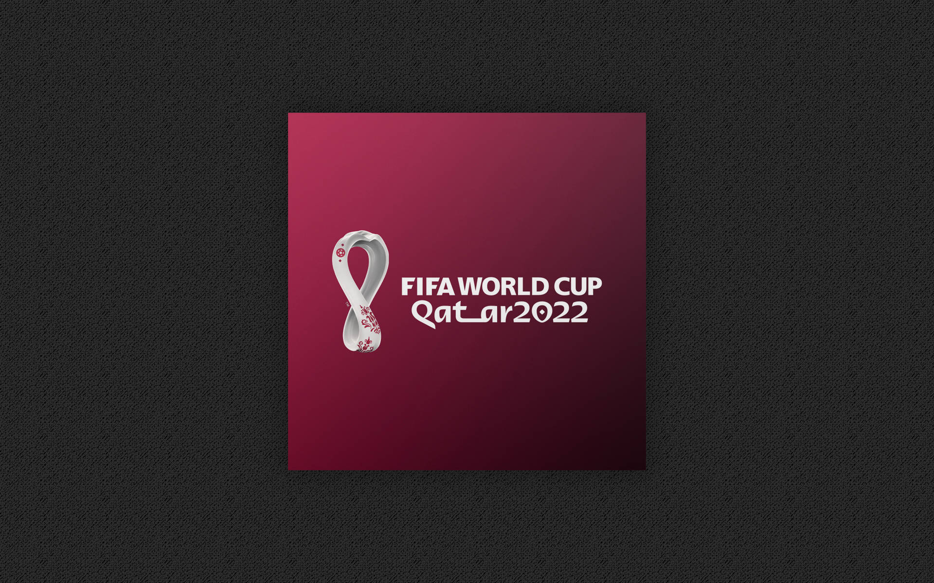 World 桌布 壁紙 — FIFA World Cup Qatar 2022 標誌以白色顯示在漸變洋紅色正方形上，背景為深色紋理。