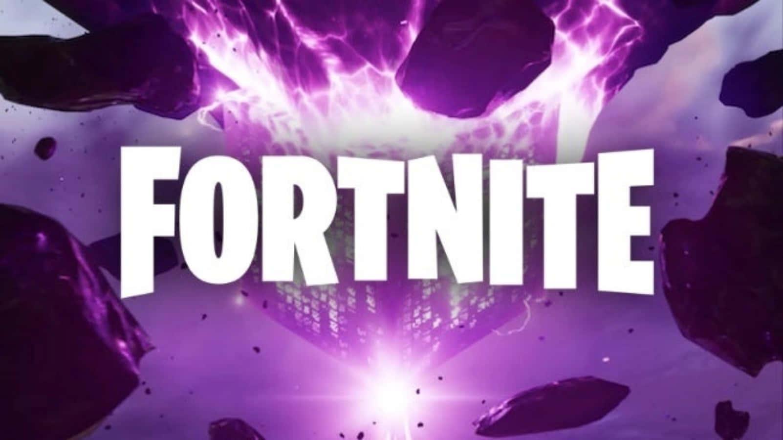 電力 桌布 壁紙 — Fortnite 標誌在帶有浮石和電能的宇宙紫色背景上閃閃發光。