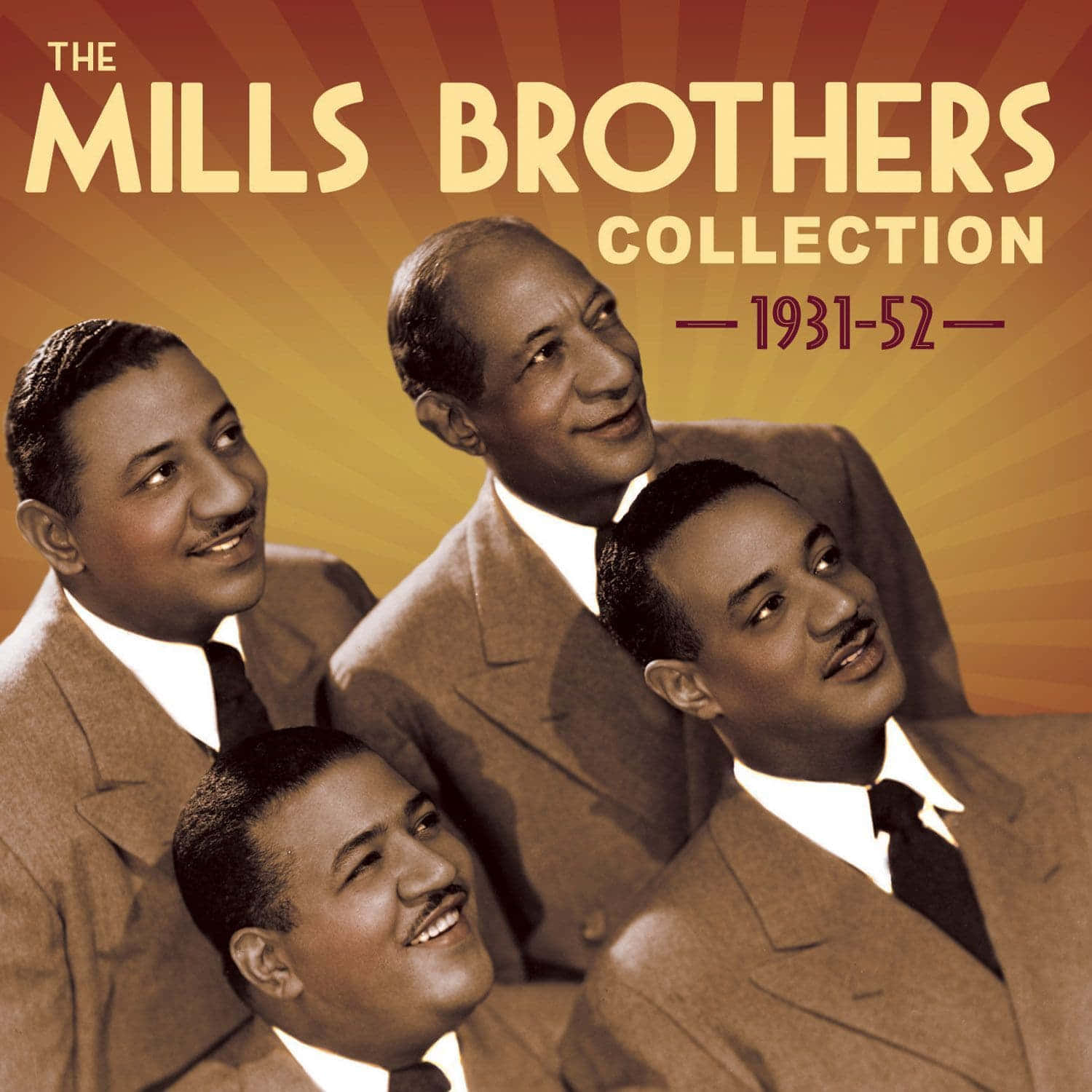  壁紙 — 四位微笑的男子身穿棕色西裝，在溫暖的太陽光背景下為《The Mills Brothers Collection 1931-52》專輯封面擺姿勢。