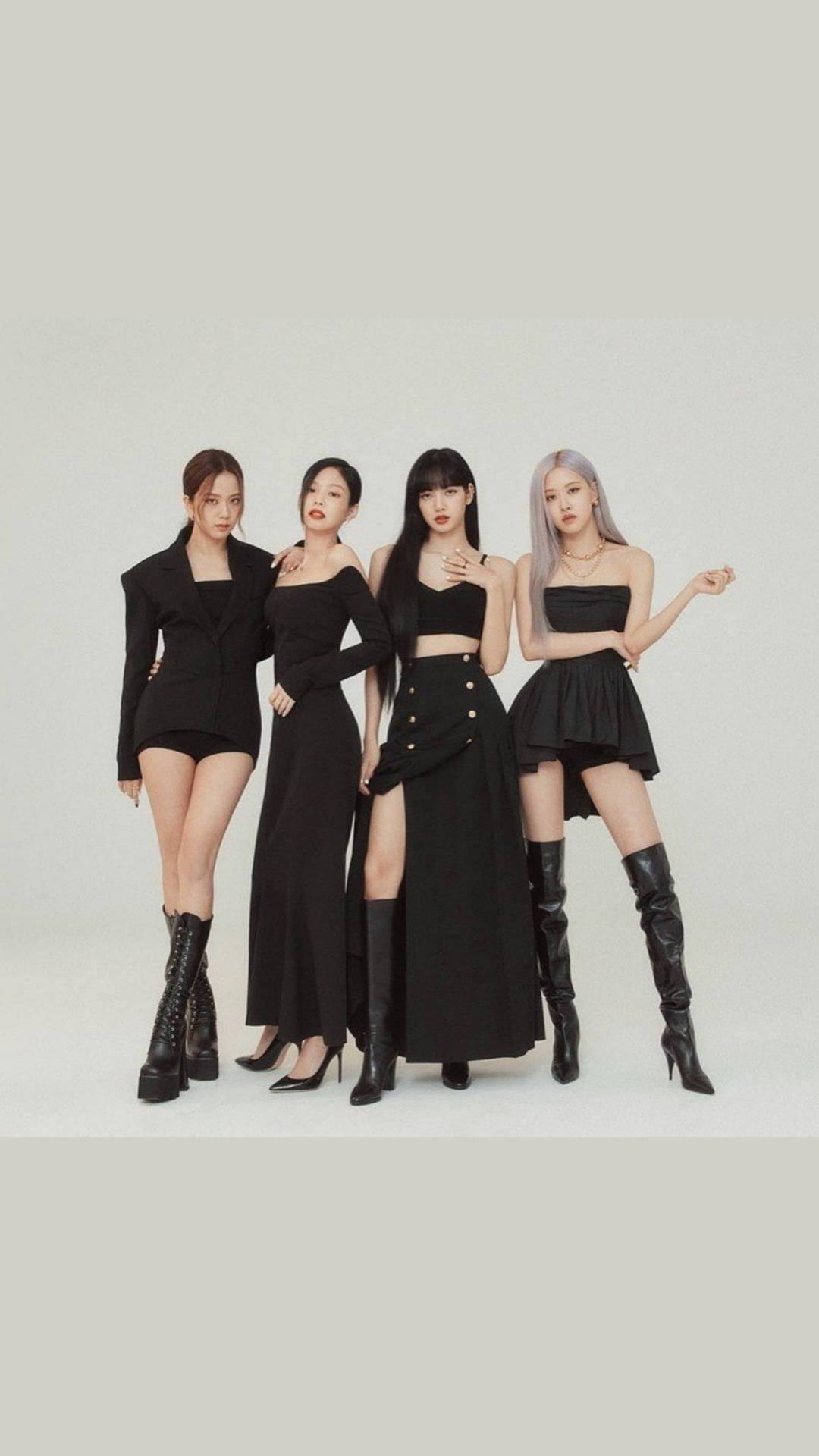 四位時尚女性身穿黑色服裝在攝影棚擺姿勢 — Blackpink 壁紙